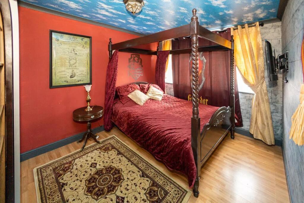 Hogwarts Hideaway Themed Property 沃特福德 外观 照片