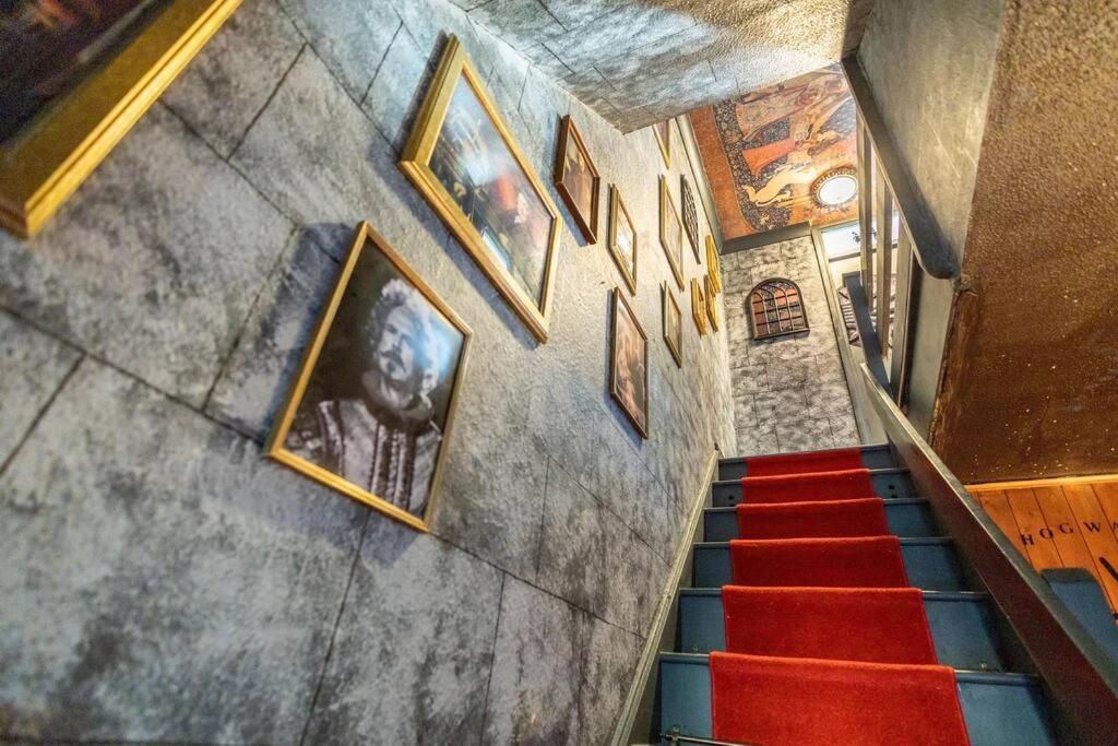 Hogwarts Hideaway Themed Property 沃特福德 外观 照片