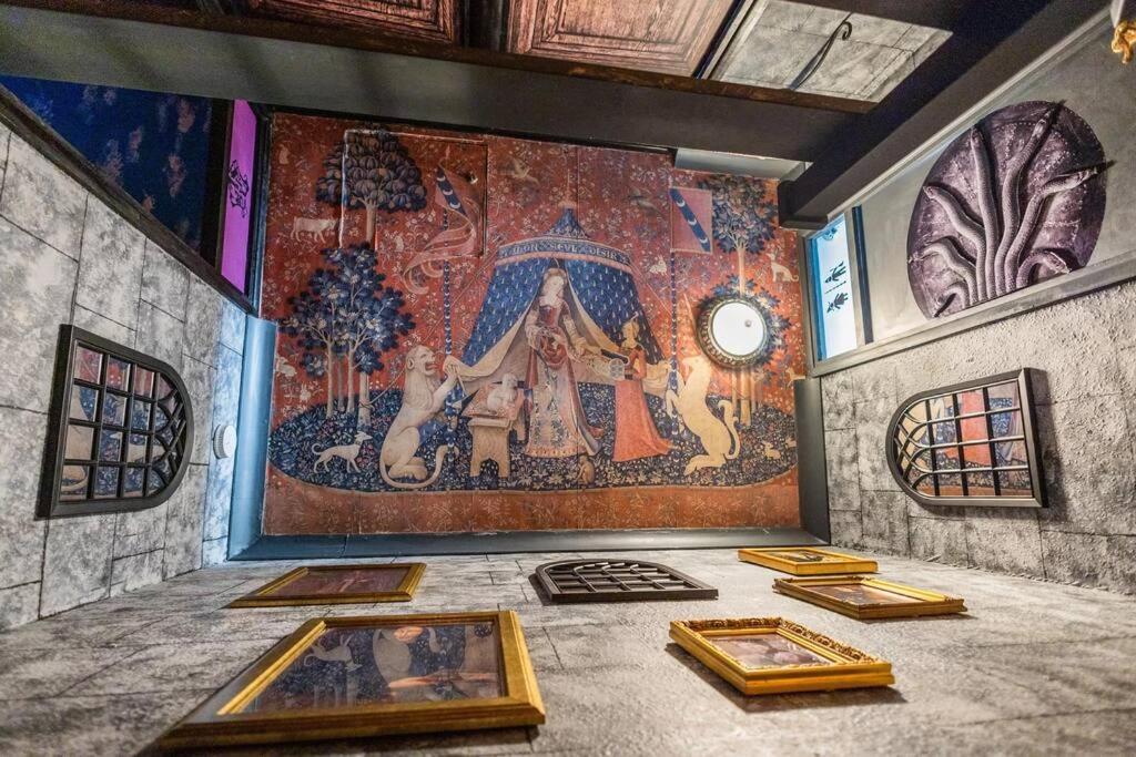 Hogwarts Hideaway Themed Property 沃特福德 外观 照片